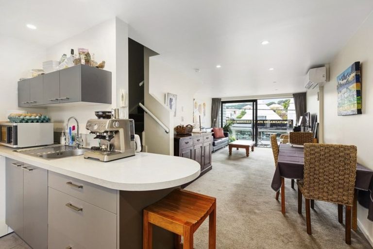 Photo of property in 4/464 Adelaide Road, Berhampore, Wellington, 6023