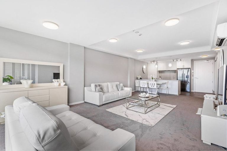 Photo of property in 170 Landmark Terrace, Orewa, 0931