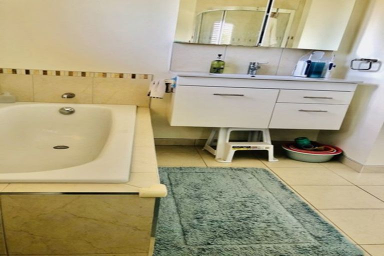 Photo of property in 46 Marendellas Drive, Bucklands Beach, Auckland, 2014