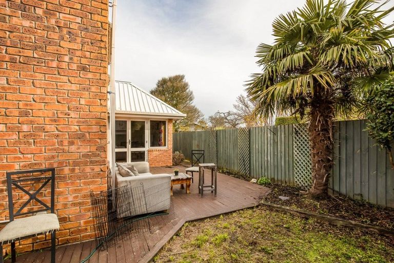Photo of property in 139c Avonhead Road, Avonhead, Christchurch, 8042