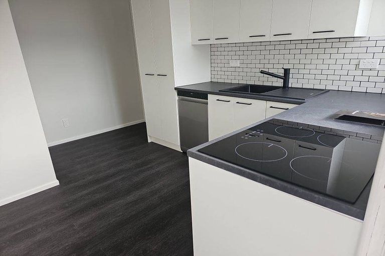 Photo of property in 88 Victoria Street, Carterton, 5713