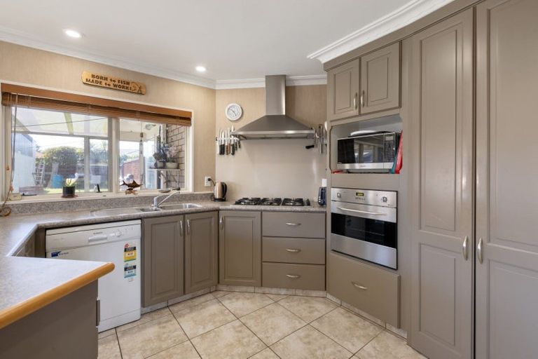 Photo of property in 27 Lotus Avenue, Mount Maunganui, 3116