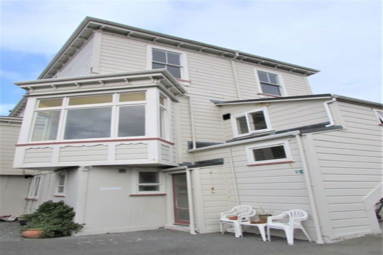 Photo of property in 4/110 Clyde Street, Island Bay, Wellington, 6023