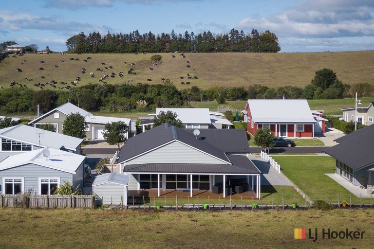 Photo of property in 46 Ocean Breeze Drive, Waihi Beach, 3611