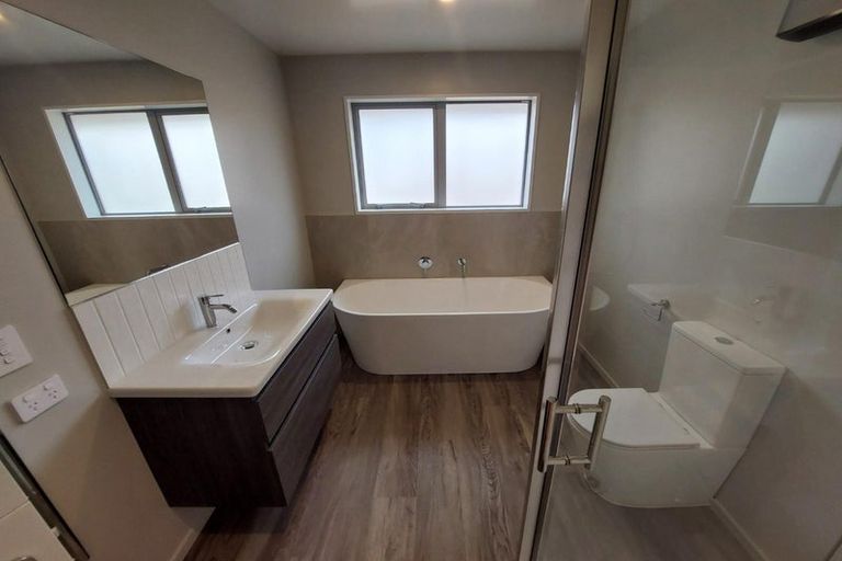 Photo of property in 18 Eccles Place, Halswell, Christchurch, 8025