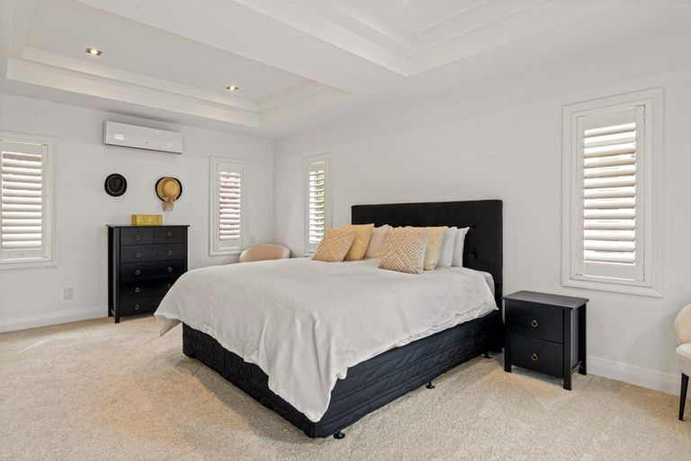 Photo of property in 270 Hurstmere Road, Takapuna, Auckland, 0622