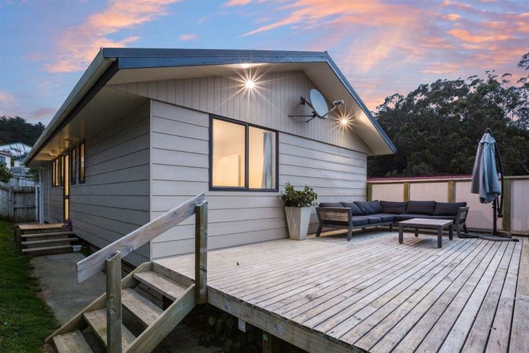 Photo of property in 21a Rose Street, Ranui, Porirua, 5024