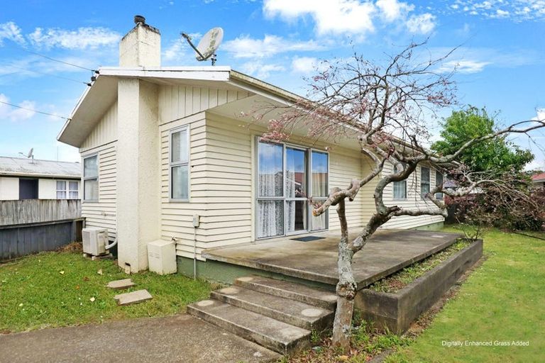 Photo of property in 18 Tomin Road, Glenview, Hamilton, 3206