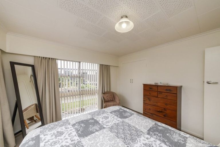 Photo of property in 14a Cecil Place, Cloverlea, Palmerston North, 4412