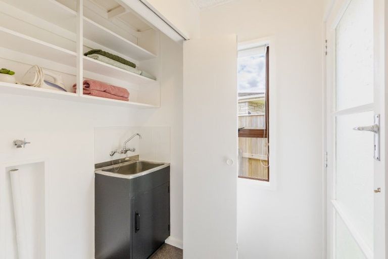 Photo of property in 1a Limbrick Street, Waipawa, 4210