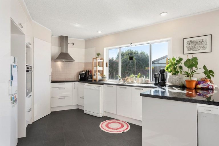 Photo of property in 7b Marwood Place, Mount Maunganui, 3116