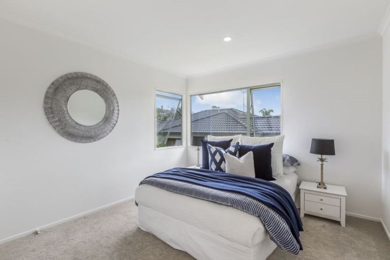 Photo of property in 2 Lucas Way, Albany, Auckland, 0632