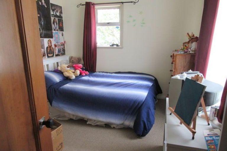 Photo of property in 8 Fergusson Street, Waterloo, Lower Hutt, 5011