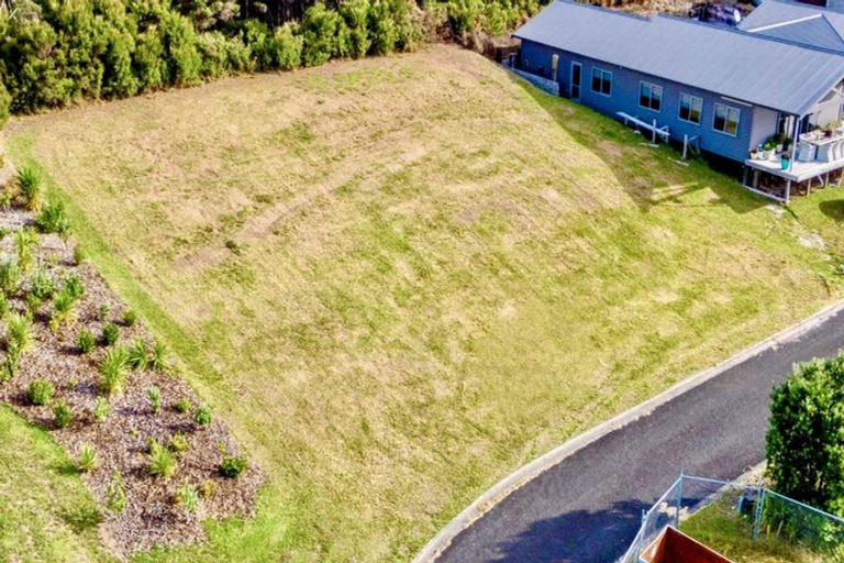 Photo of property in 14 Sunrise Place, Cable Bay, 0420