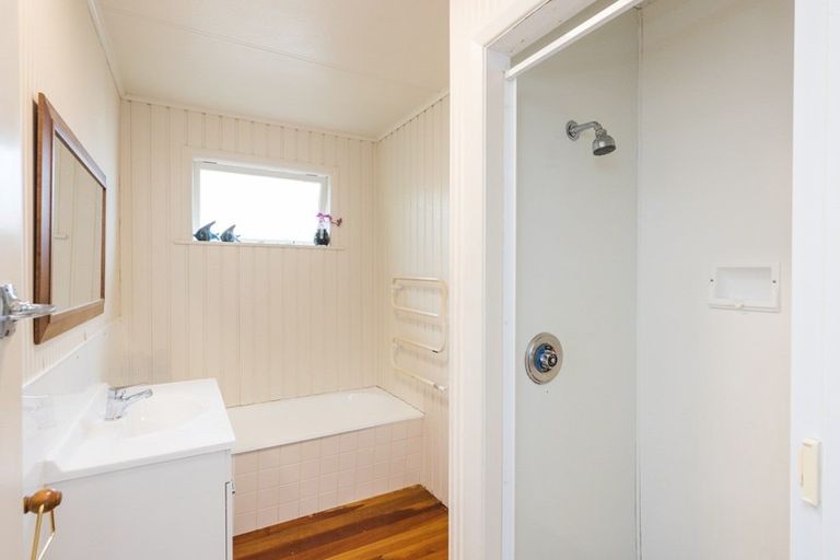 Photo of property in 93 Buick Crescent, Awapuni, Palmerston North, 4412