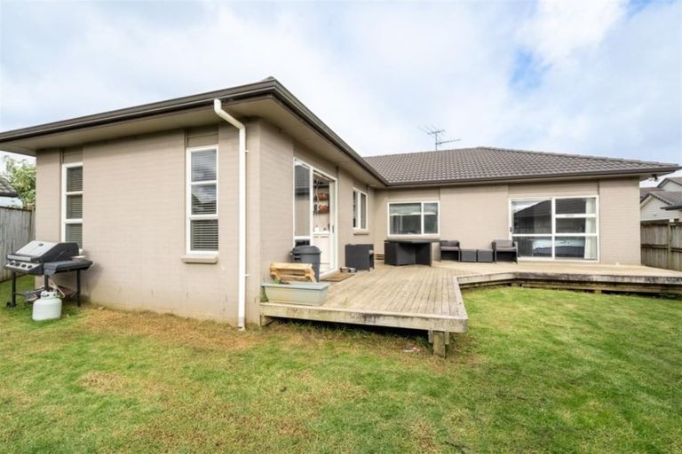 Photo of property in 11 Amapur Place, Flat Bush, Auckland, 2019