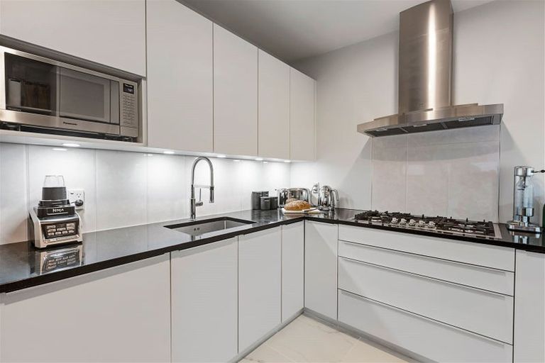 Photo of property in 5 Remuremu Street, Long Bay, Auckland, 0630