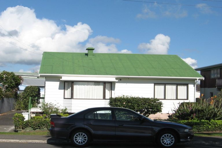 Photo of property in The Wharf House, 14 The Esplanade, Whitianga, 3510