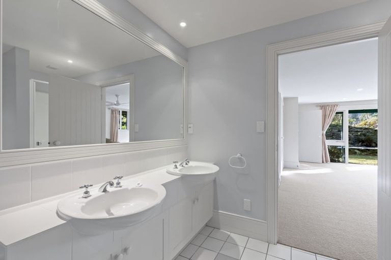 Photo of property in Millbrook Resort, 7 Chalmers Close, Arrowtown, 9371