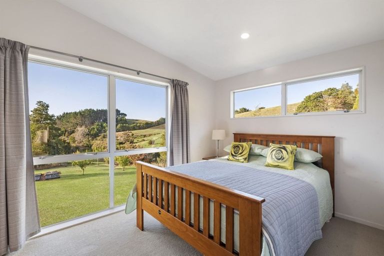 Photo of property in 125 Bodhisattva Road, Waitoki, Silverdale, 0994