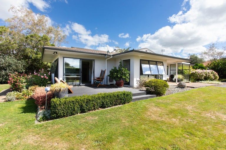 Photo of property in 68 Guy Street, Dannevirke, 4930