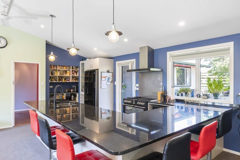 Photo of property in 225 Matai Road, Raumati Beach, Paraparaumu, 5032