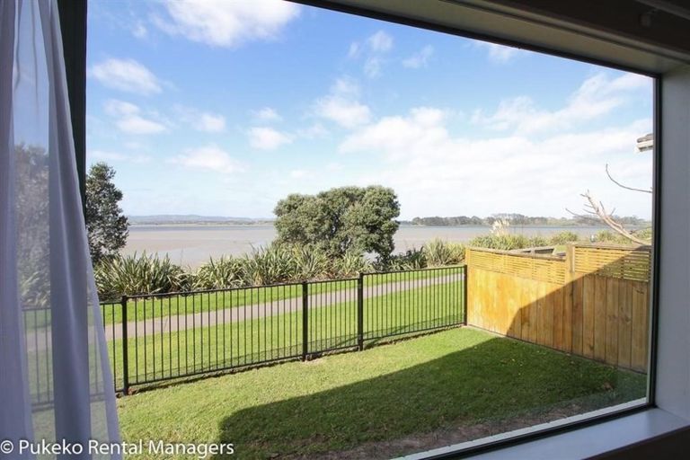 Photo of property in 2/28 Carnoustie Drive, Wattle Downs, Auckland, 2103