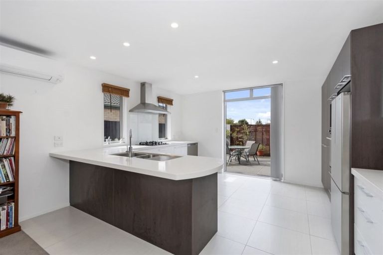 Photo of property in 23 Amoka Crescent, Parklands, Christchurch, 8083