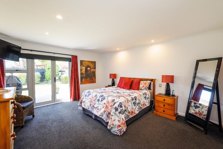 Photo of property in 3 Cheltenham Lane, Awapuni, Palmerston North, 4412