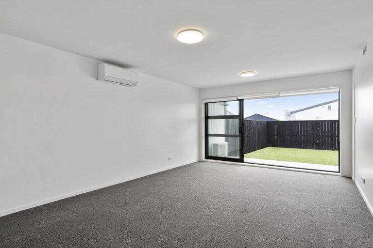 Photo of property in 1n/4045 Great North Road, Glen Eden, Auckland, 0602