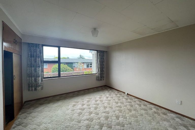 Photo of property in 15 Russell Street, Winton, 9720