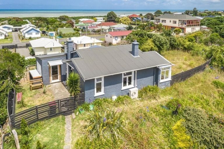 Photo of property in 157 Cornfoot Street, Castlecliff, Whanganui, 4501