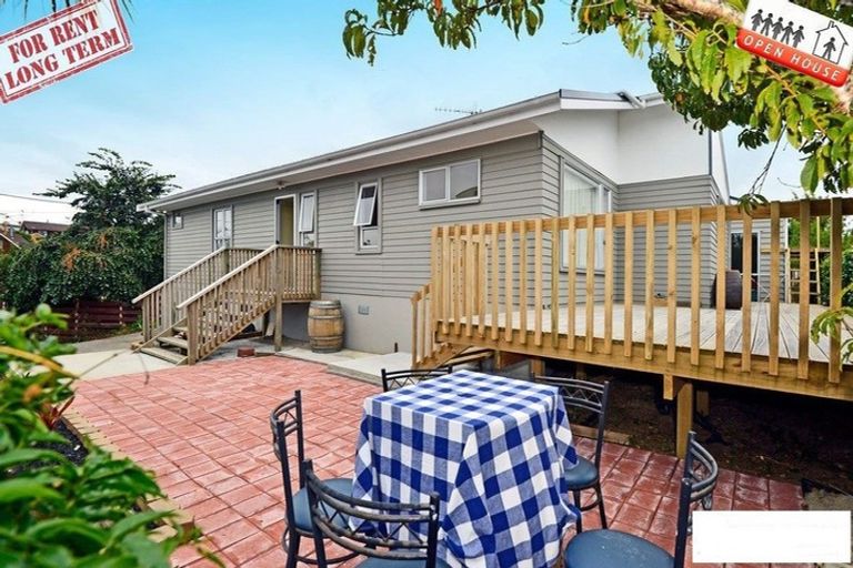 Photo of property in 27 Belmont Terrace, Milford, Auckland, 0620