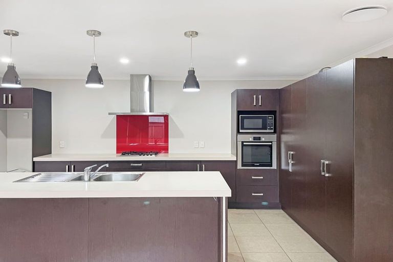 Photo of property in 2 Woodridge Drive, Flagstaff, Hamilton, 3210