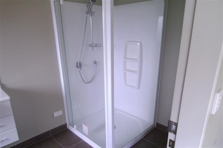 Photo of property in 10 Tamihana Street, Otaki, 5512