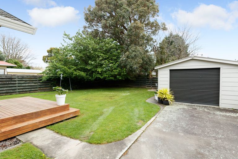 Photo of property in 19 Haast Place, Awapuni, Palmerston North, 4412
