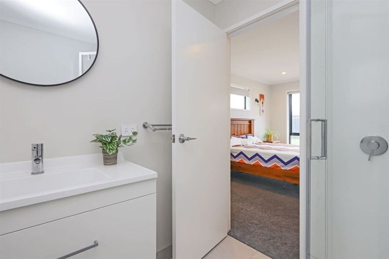 Photo of property in 10 Hikawera Drive, Frimley, Hastings, 4120