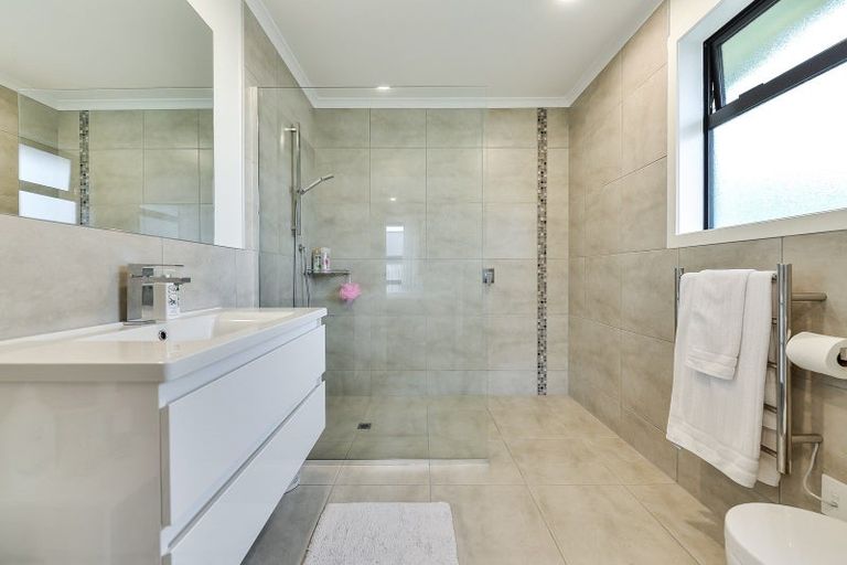 Photo of property in 12 Carlingford Rise, Dinsdale, Hamilton, 3204