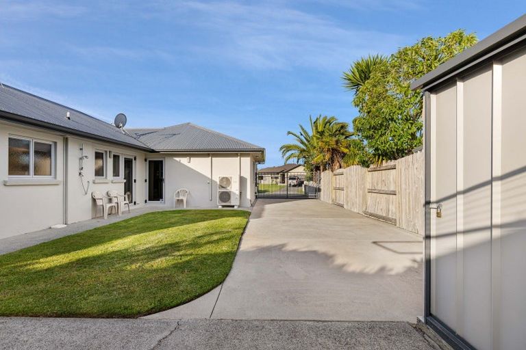 Photo of property in 2 Lamia Grove, Papamoa Beach, Papamoa, 3118