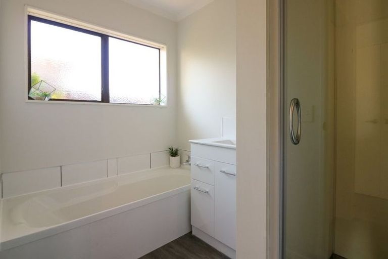 Photo of property in 1a Rutland Place, Milson, Palmerston North, 4414