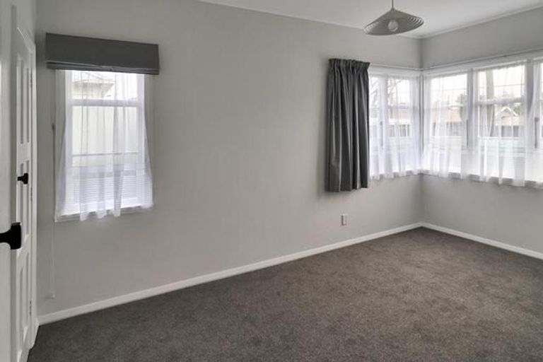 Photo of property in 26 Naenae Road, Naenae, Lower Hutt, 5011