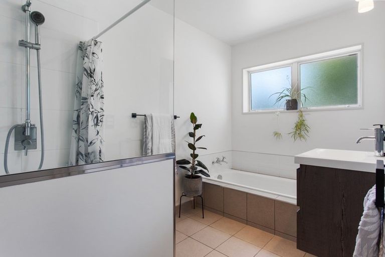 Photo of property in 11 Taniwha Street, Pegasus, 7612