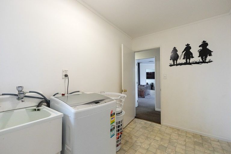 Photo of property in 11b Grammar Street, Kimbolton, 4777