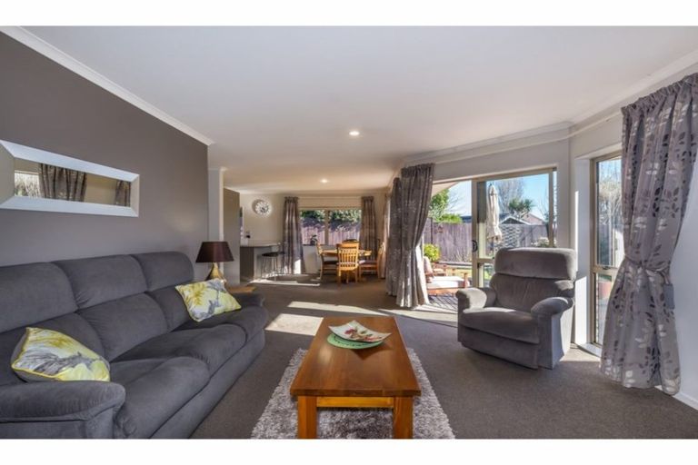 Photo of property in 21b Pine Avenue, New Brighton, Christchurch, 8061