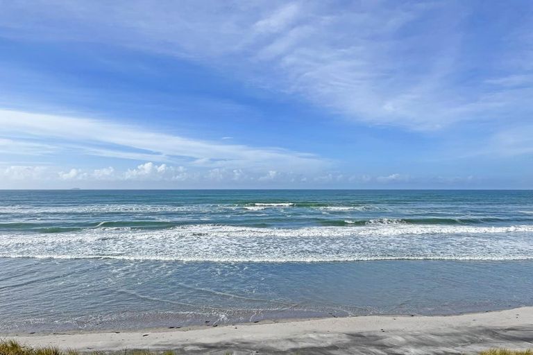 Photo of property in 331 Pukehina Parade, Pukehina, Te Puke, 3189