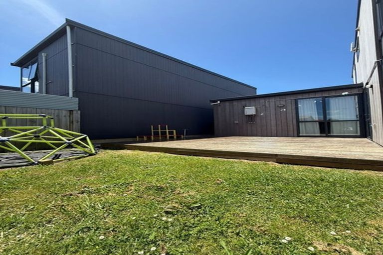 Photo of property in 6 Te Aparangi Road, Papakura, 2110