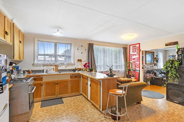 Photo of property in 43 Fookes Street, Waverley, 4510