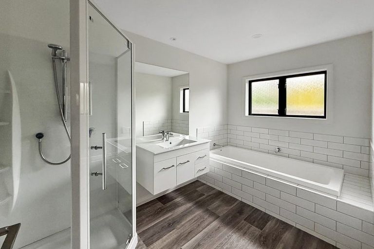 Photo of property in 7 Aubrey Crescent, Rainbow Point, Taupo, 3330