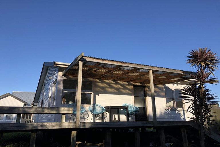 Photo of property in 22a Rangiuia Road, Tolaga Bay, 4077