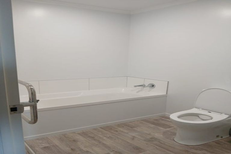 Photo of property in 6 Tuaiwi Street, Manukau, Auckland, 2104